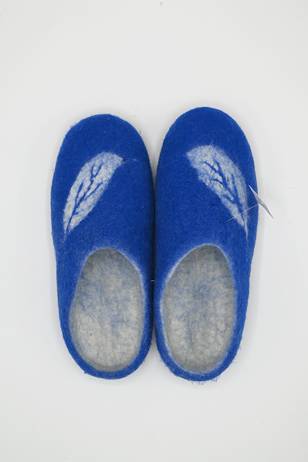 Leaf Design Felt Wool Open Back Slippers